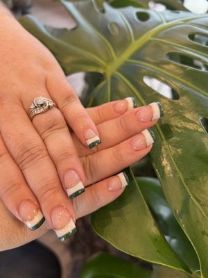 Andy and Lynsey - Professional nails car , builder gel. Dip , sola . Gell,manicures pedicures,eyelash extensions waxing ,, nail design