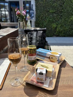 Riverbench Santa Barbara Tasting Room by null