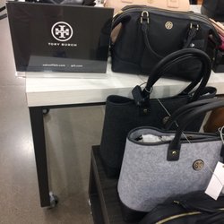 Saks OFF 5TH