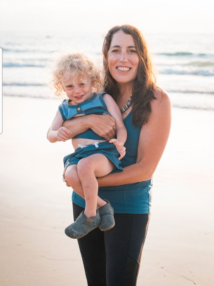 Farnsworth Swim School Logo