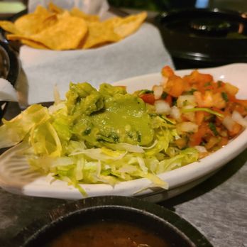 El Mirasol - Fixings - Mexican Near Me - San Antonio, Texas