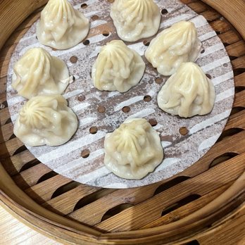 Dough Zone Dumpling House - Walnut Creek - Pork Xiao Long Bao (8) 鲜肉小笼包 - Chinese Near Me - Walnut Creek, California