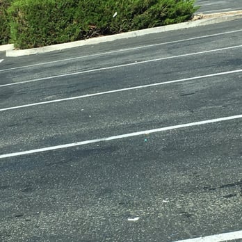 Jack in the Box - Parking lot dirty - Fast Food Near Me - Lebec, California