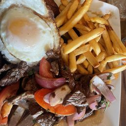 Lomo saltado