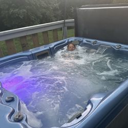 Hudson River Hot Tubs