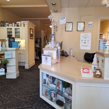 Point Richmond Optometry - Front office - Optometrists Near Me - Richmond, California Point Richmond Optometry - Front office - Optometrists Near Me - Richmond, California
