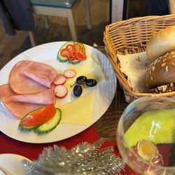 Cafe Wildschütz Jennerwein - Not a full plate, we were too hungry! Sorry!