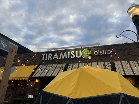 Tiramisu Bistro by null