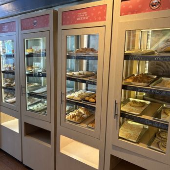 La Monarca Bakery & Cafe - Pan dulce - Coffee & Tea Near Me - Los Angeles, California