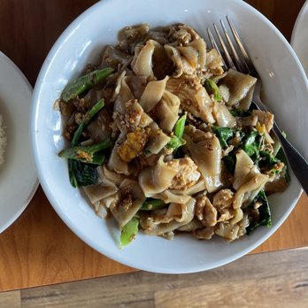 Immm Rice and Beyond - Pad See Eiw Chicken - Thai Near Me - Chicago, Illinois Immm Rice and Beyond - Pad See Eiw Chicken - Thai Near Me - Chicago, Illinois