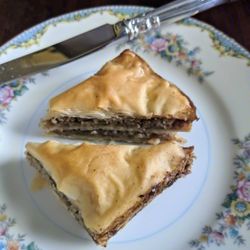 A Planter's Wife - Baklava {serving}