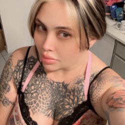 Clippers - This is when she first did my chunky highlights. She did such a great job.