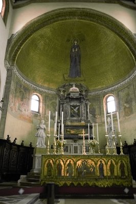 Basilica dei Santi Maria e Donato by null