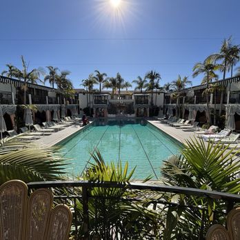 Beginner's Diner - Pool - Diners Near Me - San Diego, California