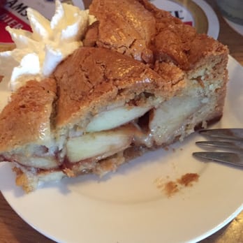 Winkel 43 - Apple pie. Best pie I have ever had!! - Desserts Near Me - Amsterdam, New Hampshire