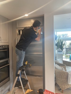 Don't Let a Broken Fridge Ruin Your Day: Find Premier Fridge Repair Nearby