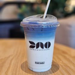 Dao Bake & Sip Cafe - Blue Coconut Latte https://www.instagram.com/the.wanderin.foodie/