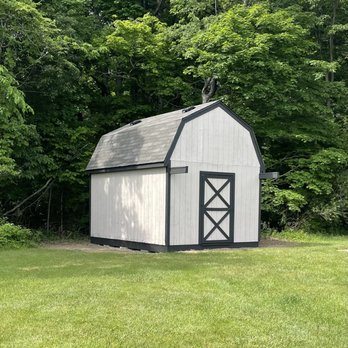 Hurt Home Solutions - a barn in a field - Handyman Near Me Hurt Home Solutions - a barn in a field - Handyman Near Me