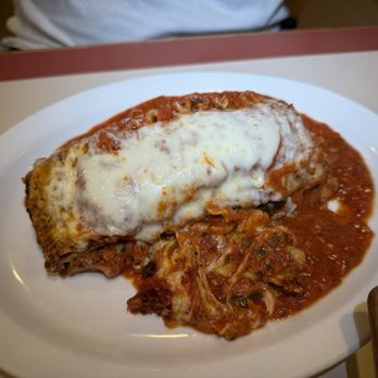 Ricado's Italian Restaurant - Lasagna - Italian Near Me - Aiea, Hawaii