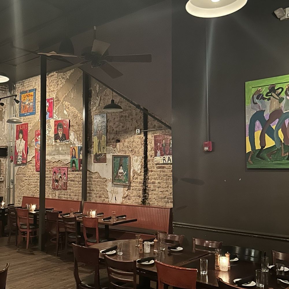 Chuck's Fish - Inside restaurant - Seafood Near Me - Tuscaloosa, Alabama Chuck's Fish - Inside restaurant - Seafood Near Me - Tuscaloosa, Alabama