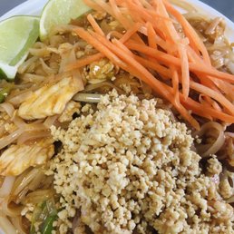 Thai Chic Bistro 95 Photos 32 Reviews Thai 1241 1243 Broadway Hewlett Ny Restaurant Reviews Phone Number Menu