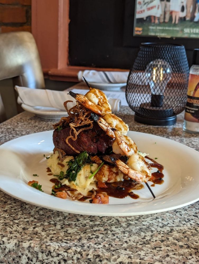 BLINKERS TAVERN 360 Photos & 427 Reviews 318 Greenup St, Covington