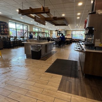 Roy Rogers - Burgers Near Me - Alexandria, Virginia