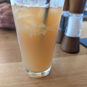 Salty Days - Arnold Palmer - Seafood Near Me - Marshfield, Massachusetts