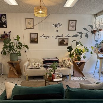 Bumble Bear Coffee - Cute decoration - Coffee & Tea Near Me - Sacramento, California