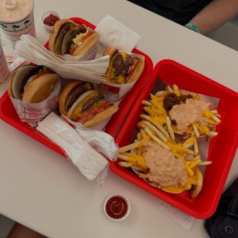 In-N-Out Burger - Fast Food Near Me - San Diego, California