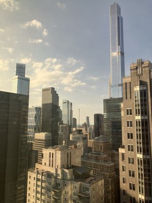 135 W 50th St by null