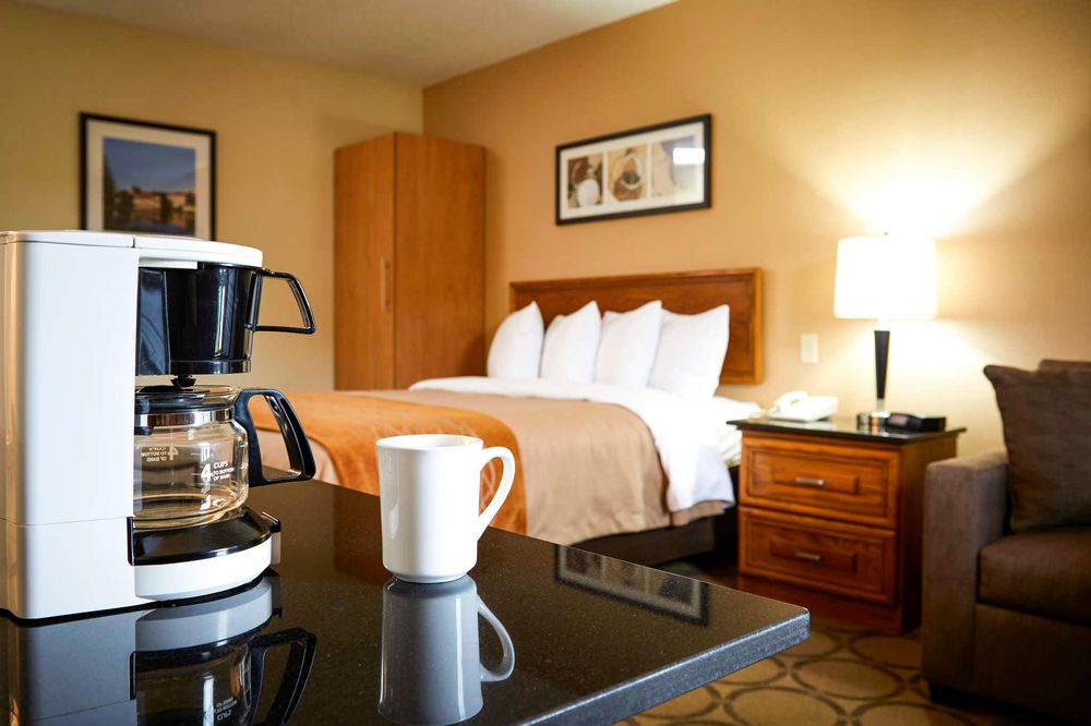 Comfort Inn 29 Photos Hotels 75 Progress Dr Orillia On
