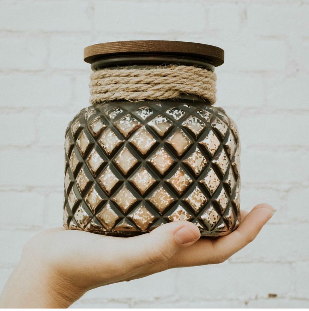 THE RED THREAD BOUTIQUE Updated September 2024 111 W Jefferson Ave