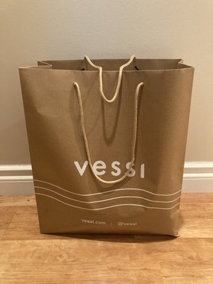 Vessi by null