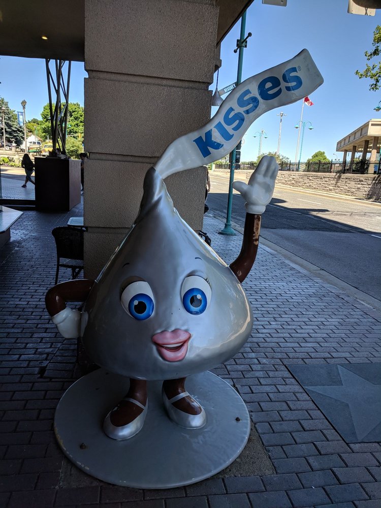 HERSHEY’S CHOCOLATE WORLD NIAGARA FALLS 243 Photos & 76 Reviews Candy Stores 5701 Falls