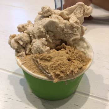 Sospiri - Salted caramel , peanut caramel and vanilla - Gelato Near Me - Estero, Florida