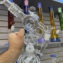 Vibes Vapor Smoke Shop - GLASS PIPES~RIGS~ WATER PIPES ~ HAND PIPES~ BANGERS