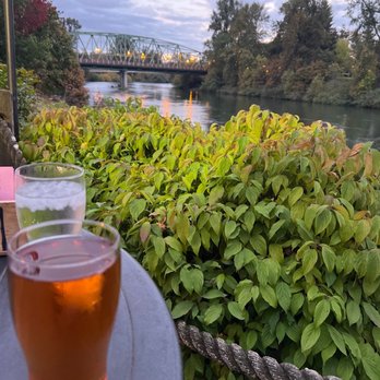 McMenamins North Bank - View of the Williamette River - Pubs Near Me - Eugene, Oregon