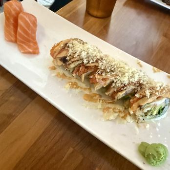 Tokyo Sushi - Salmon & S11. Family Roll - Japanese Near Me - Haskell, New Jersey