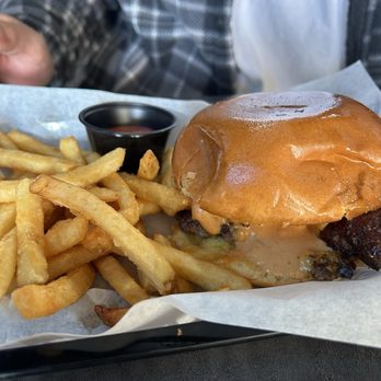 Drips Cheesecake - Double dribble burger - Desserts Near Me - Long Beach, California