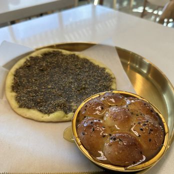 Arwa Yemeni Coffee - Za'atar flatbread & Honeycomb bread - Coffee & Tea Near Me - Sunnyvale, California Arwa Yemeni Coffee - Za'atar flatbread & Honeycomb bread - Coffee & Tea Near Me - Sunnyvale, California