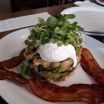 Slappy Cakes - Brekky Hash w/ perfectly poached eggs - Breakfast & Brunch Near Me - Lahaina, Hawaii Slappy Cakes - Brekky Hash w/ perfectly poached eggs - Breakfast & Brunch Near Me - Lahaina, Hawaii