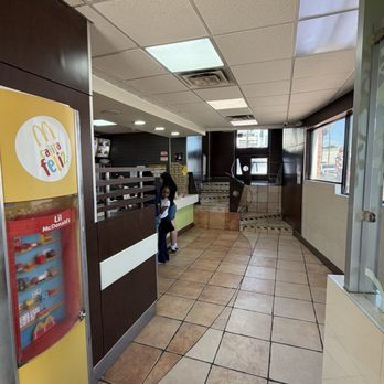 Mcdonald's - Fast Food Near Me - Ensenada, BCN Mcdonald's - Fast Food Near Me - Ensenada, BCN