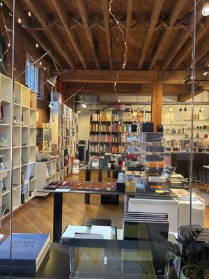 Peter Miller Architecture And Design Books by null