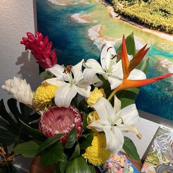 Devynn's Garden - $50 wrapped bundle in my vase.  This is 2 weeks old and still beautiful. - Florists Near Me - Seal Beach, California