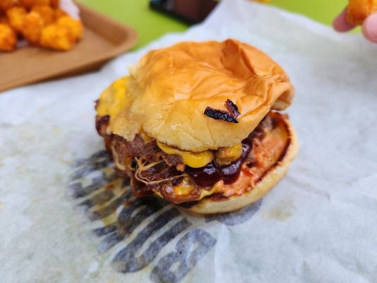 QueenBurger by null