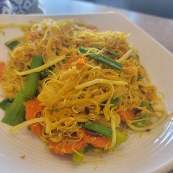 My Thai Cuisine - Singapore noodles - Thai Near Me - Tracy, California My Thai Cuisine - Singapore noodles - Thai Near Me - Tracy, California