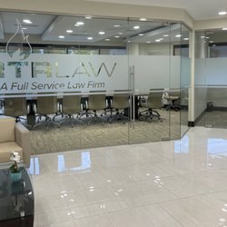 Rtrlaw - RTRLAW Fort Lauderdale office lobby