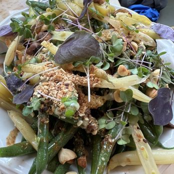 Nolan - Green bean salad - Cafes Near Me - Montreal, Quebec