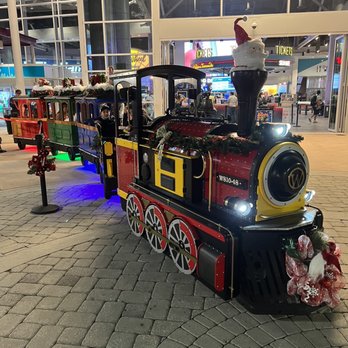 ICON Park - Nice cho-cho train for the kids - Amusement Parks Near Me - Orlando, Florida ICON Park - Nice cho-cho train for the kids - Amusement Parks Near Me - Orlando, Florida